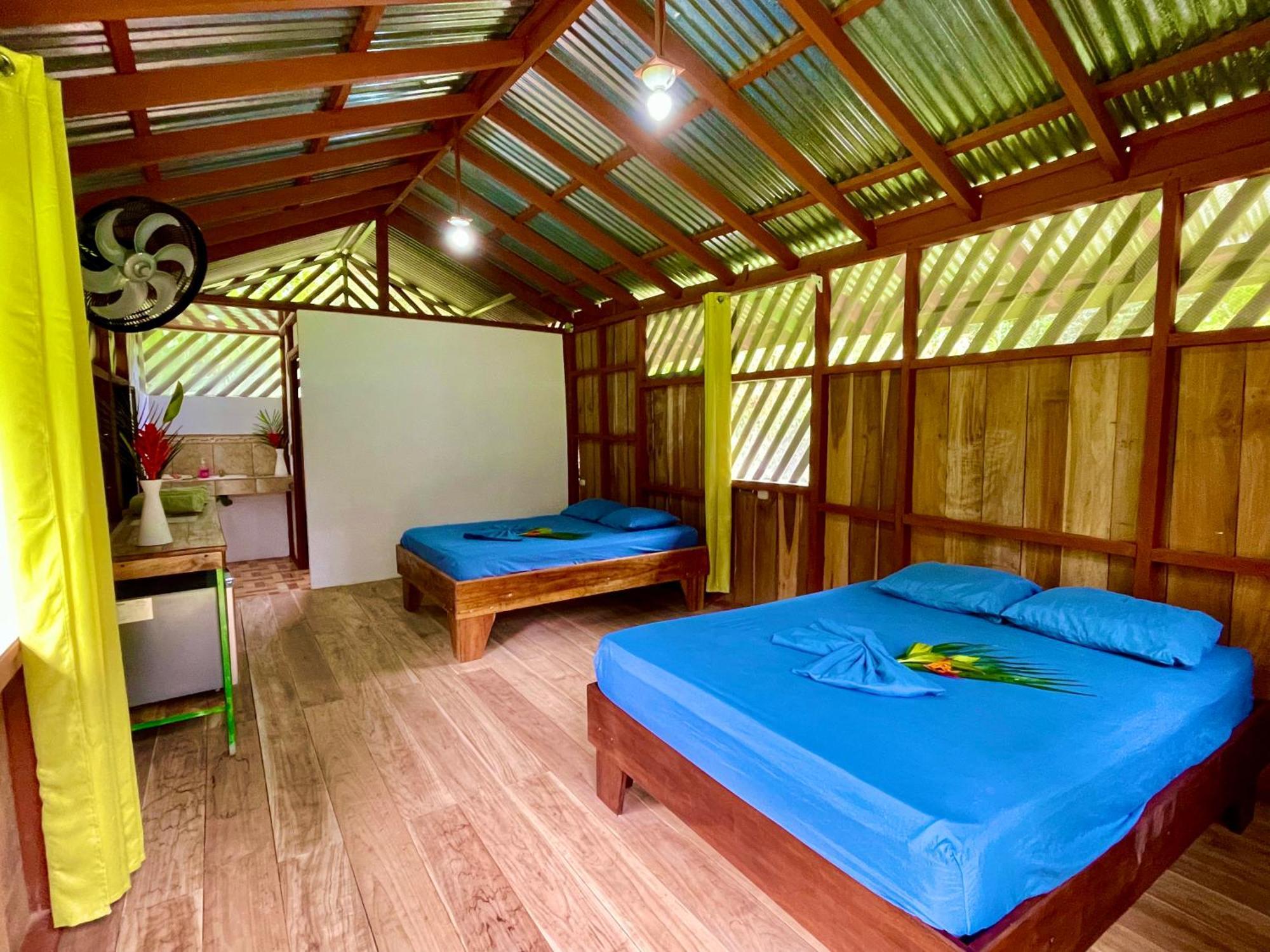 Alouatta Lodge And Canopy Cahuita Exterior foto